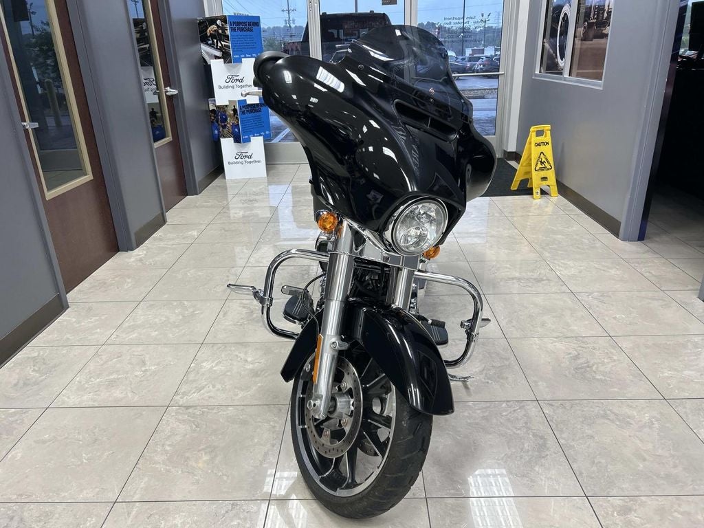 2023 Harley-Davidson Touring Base