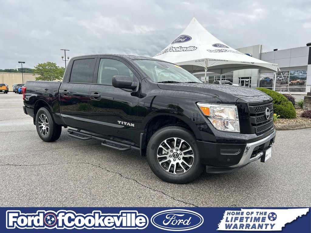 2024 Nissan Titan SV