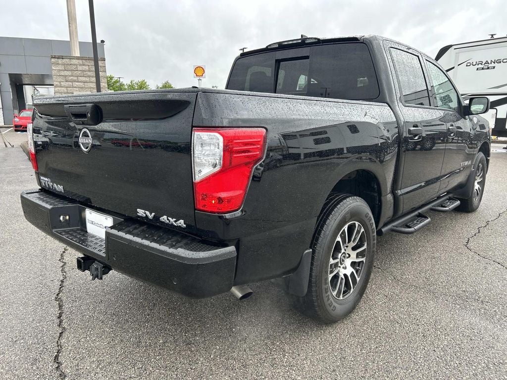 2024 Nissan Titan SV
