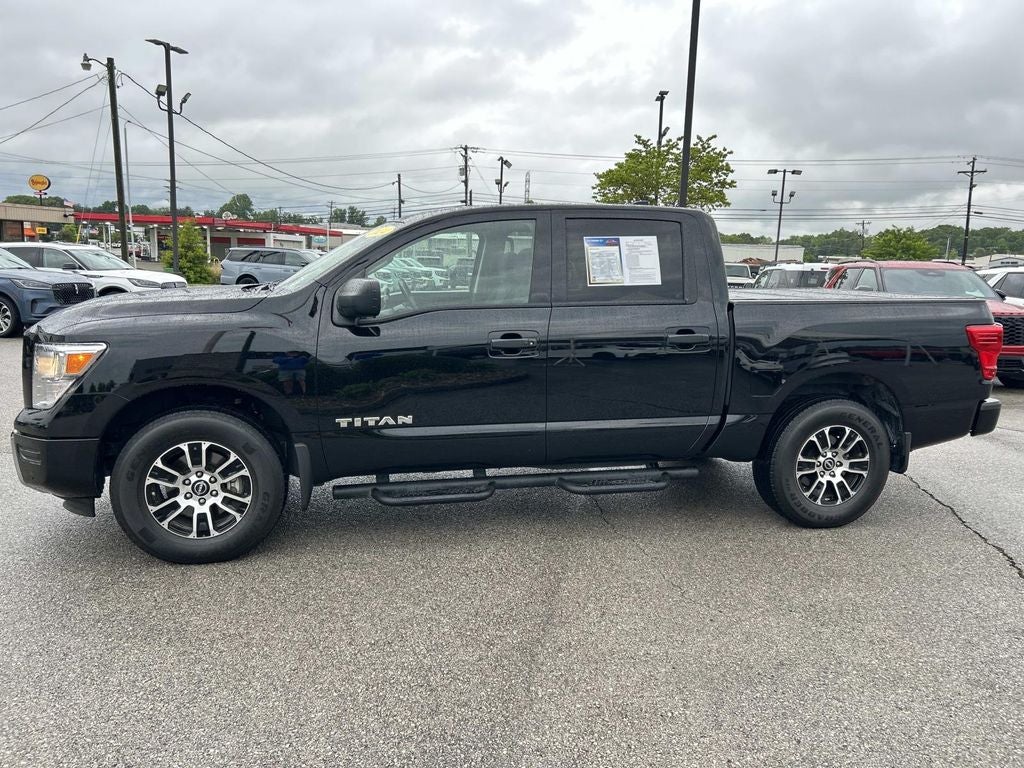 2024 Nissan Titan SV