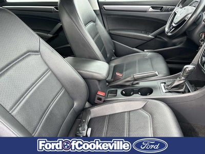 2017 Volkswagen Passat 1.8T R-Line