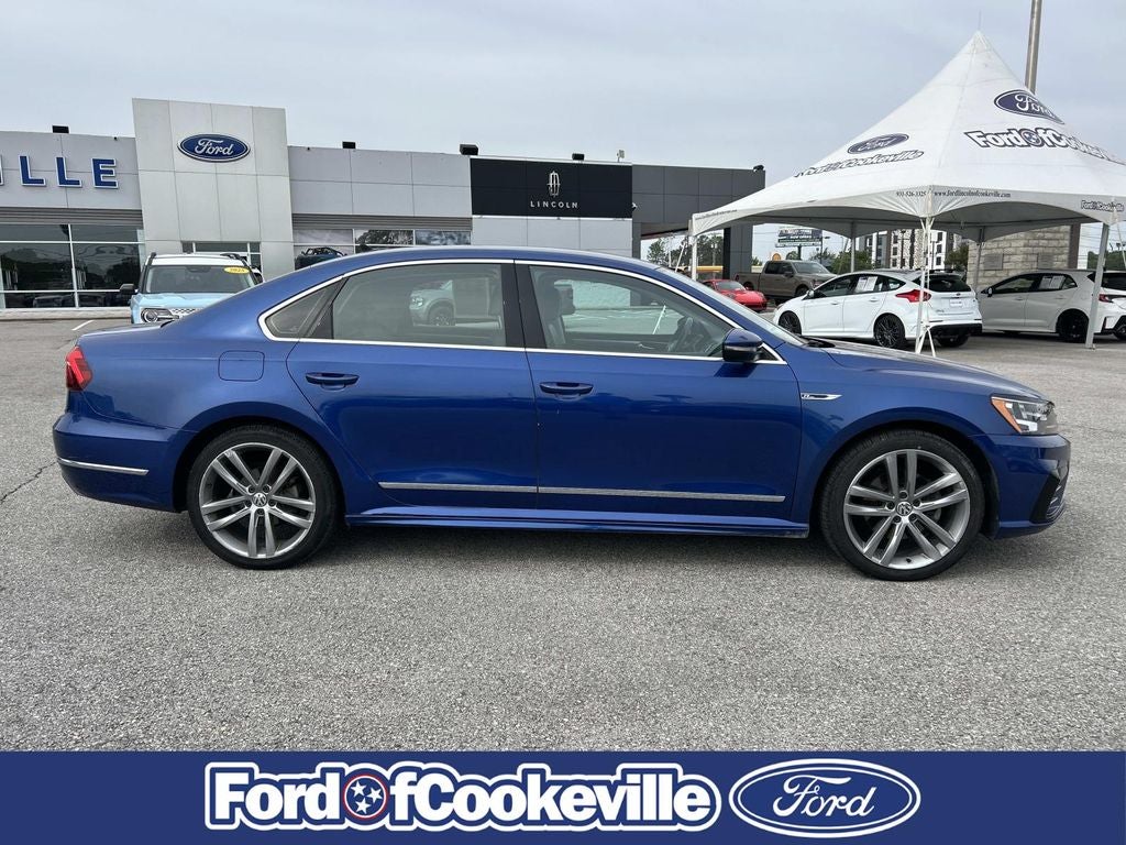 2017 Volkswagen Passat 1.8T R-Line