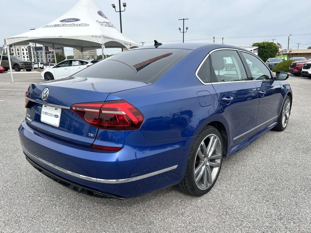 2017 Volkswagen Passat 1.8T R-Line