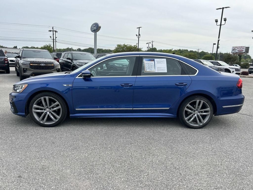 2017 Volkswagen Passat 1.8T R-Line