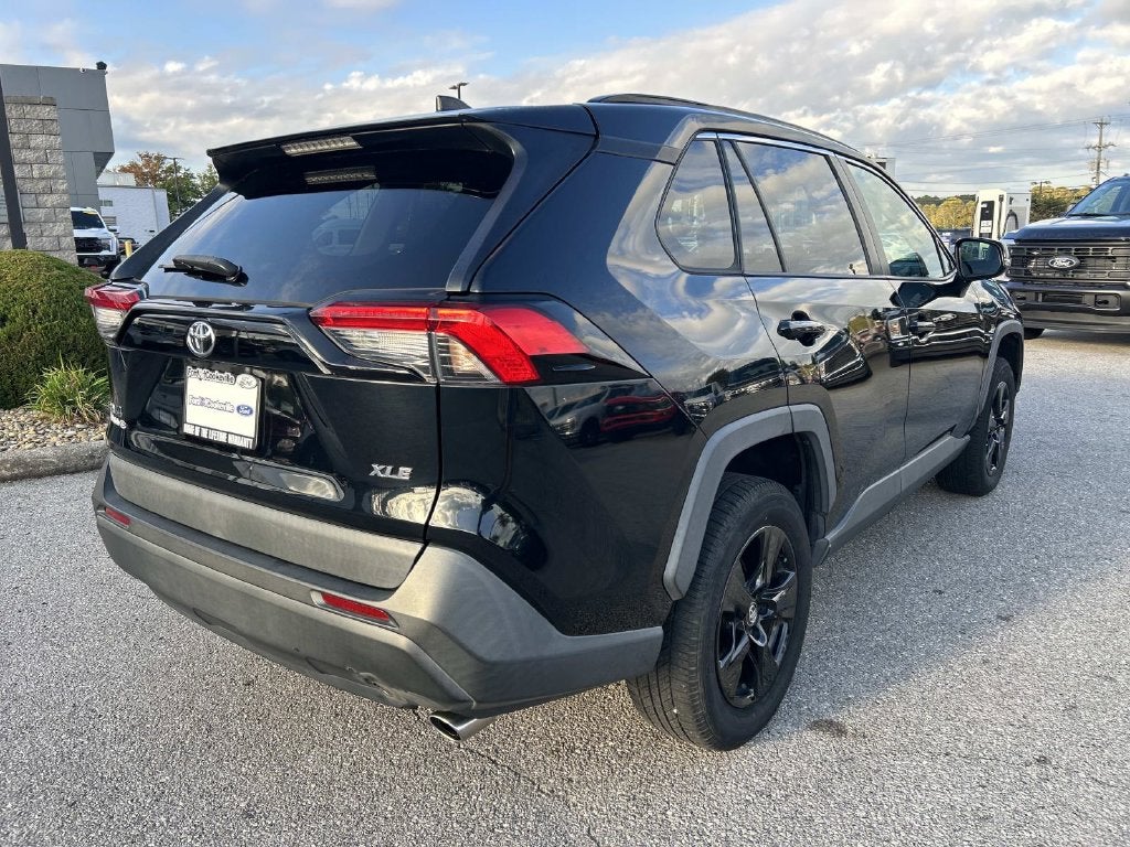 2020 Toyota RAV4 XLE