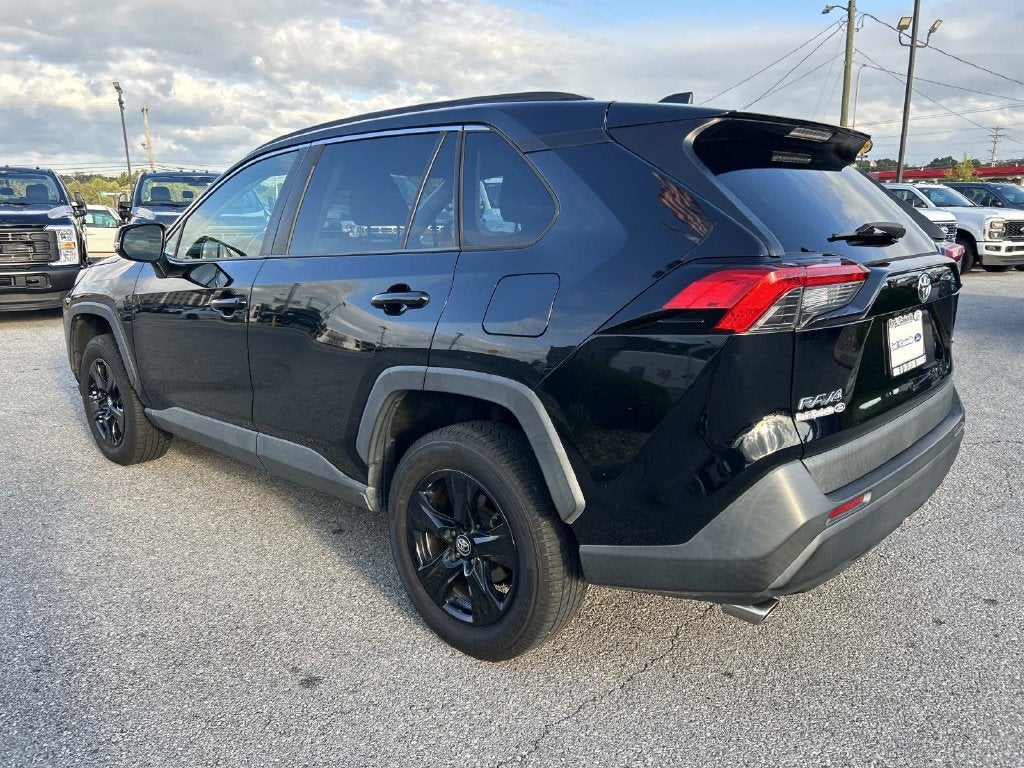 2020 Toyota RAV4 XLE