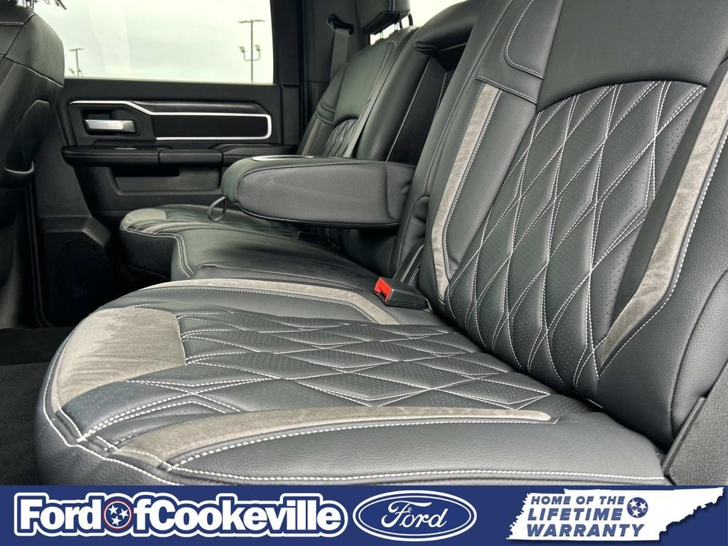 2024 RAM 2500 Big Horn BLACK WIDOW