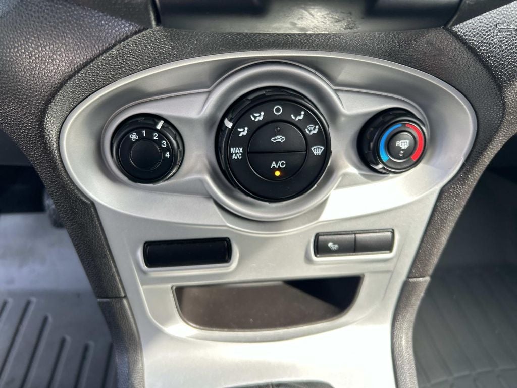 2014 Ford Fiesta SE