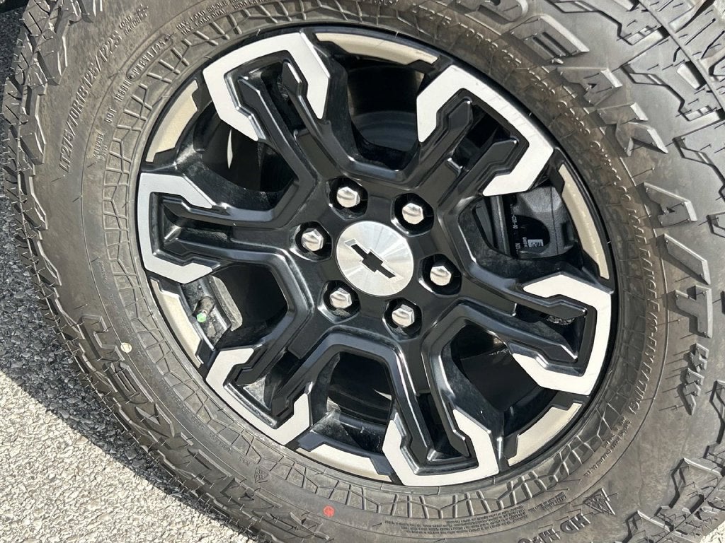 2025 Chevrolet Silverado 1500 ZR2