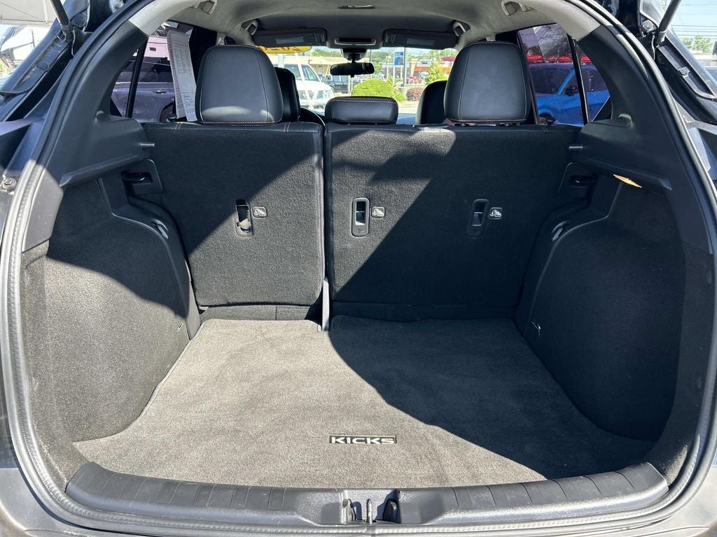 2020 Nissan Kicks SR