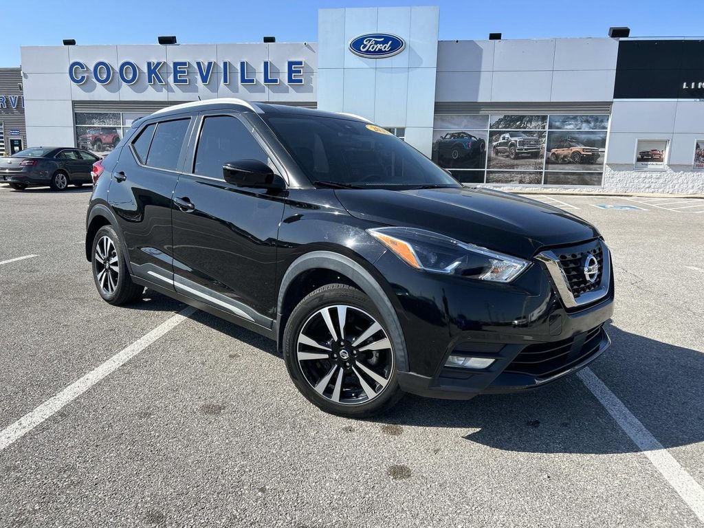 2020 Nissan Kicks SR