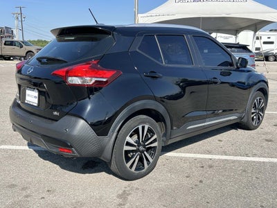 2020 Nissan Kicks SR