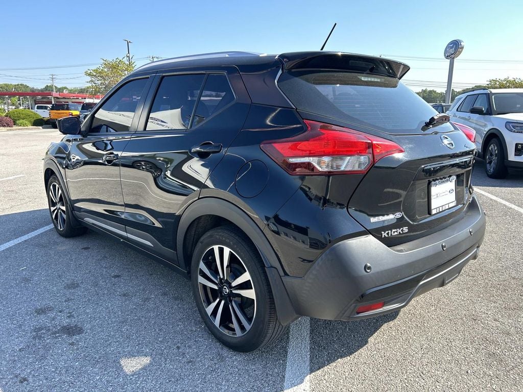 2020 Nissan Kicks SR