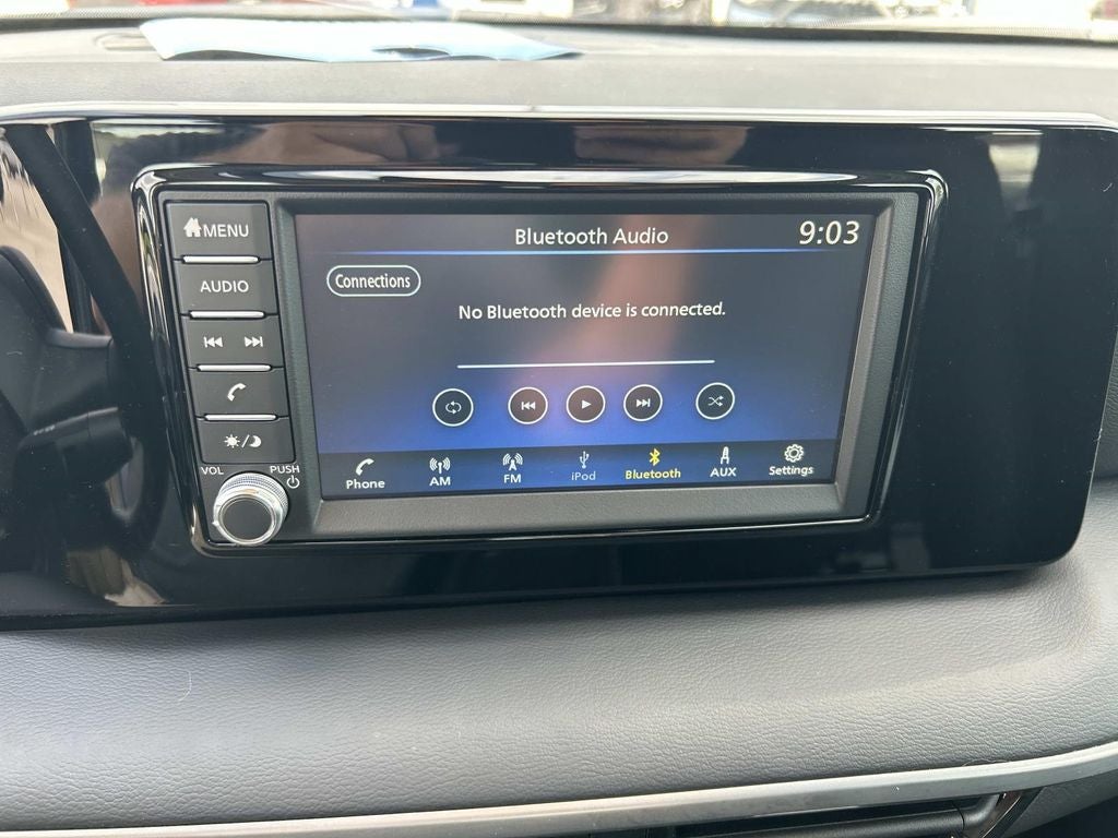 2025 Nissan Kicks S