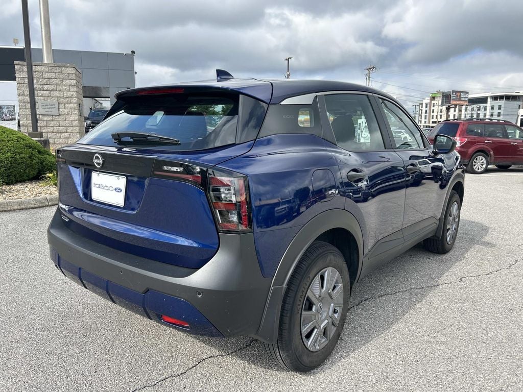 2025 Nissan Kicks S