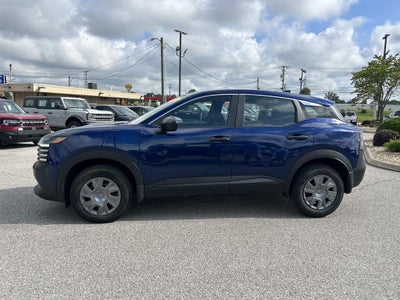 2025 Nissan Kicks S