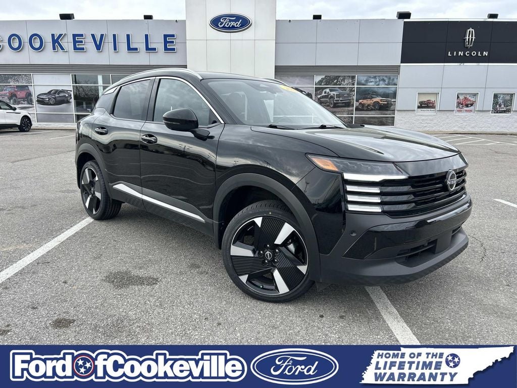 2025 Nissan Kicks SR