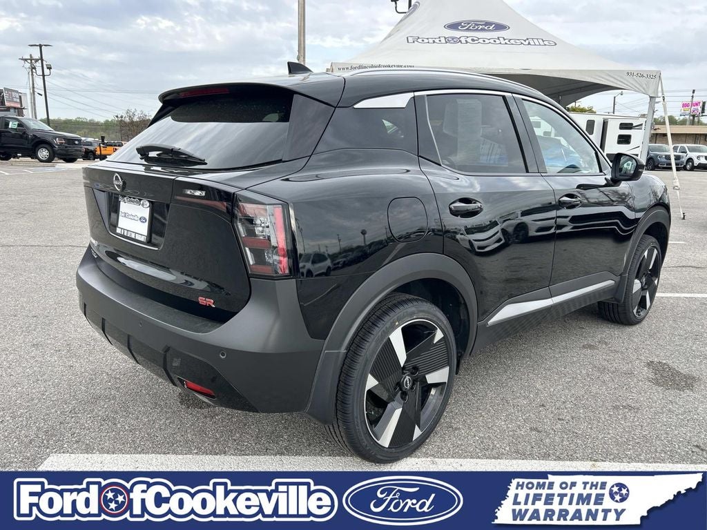 2025 Nissan Kicks SR