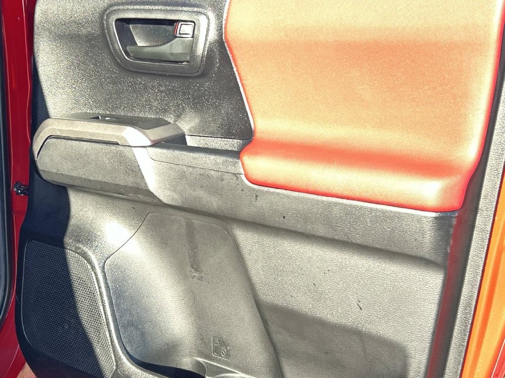 2022 Toyota Tacoma SR5 V6