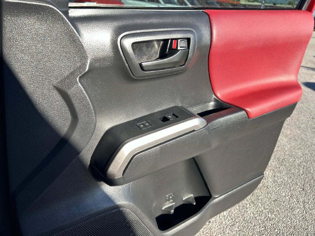 2022 Toyota Tacoma SR5 V6