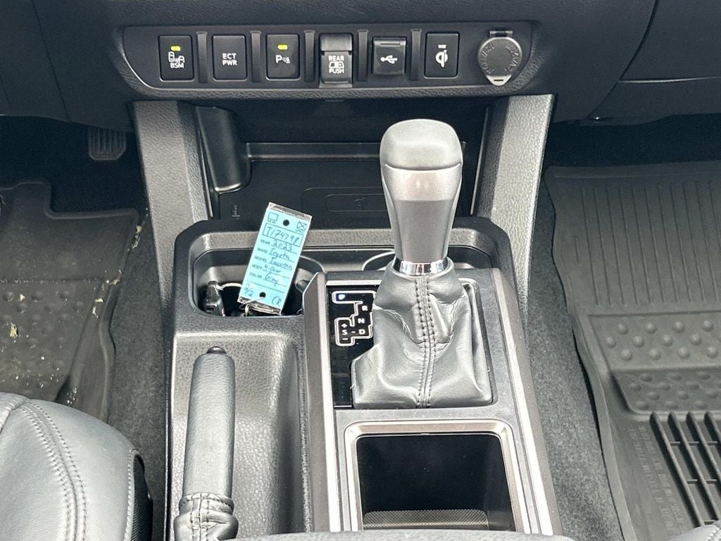 2023 Toyota Tacoma Limited V6