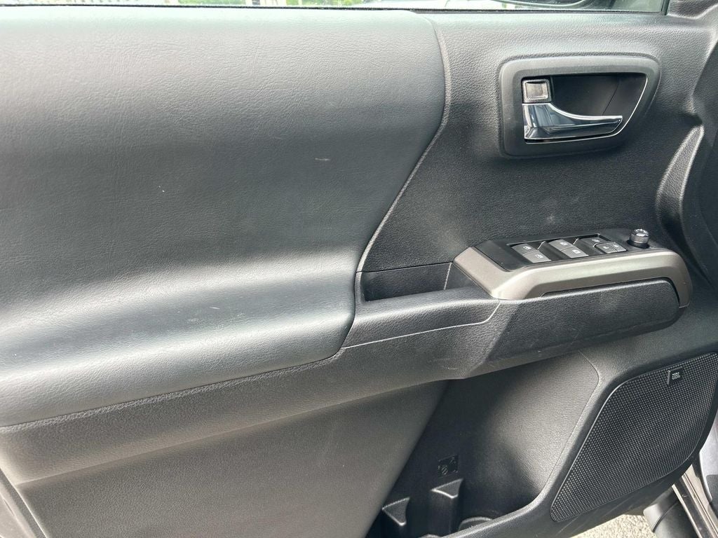 2023 Toyota Tacoma Limited V6