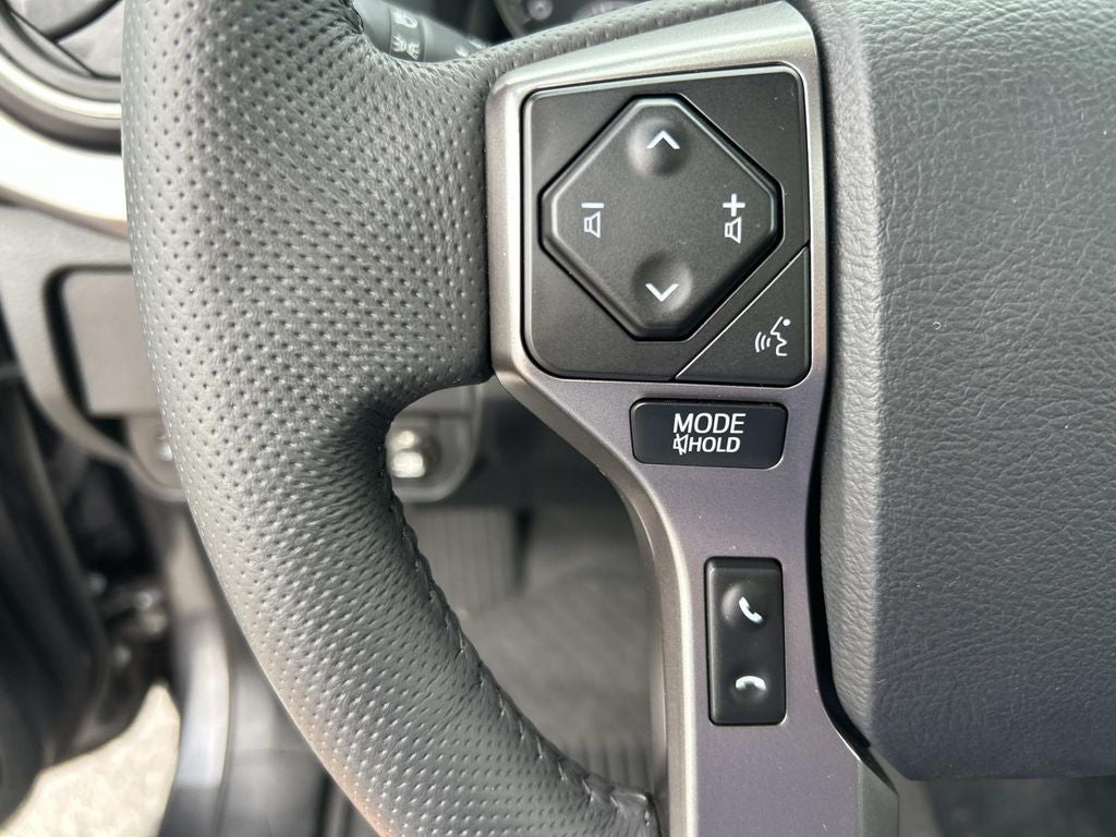 2023 Toyota Tacoma Limited V6