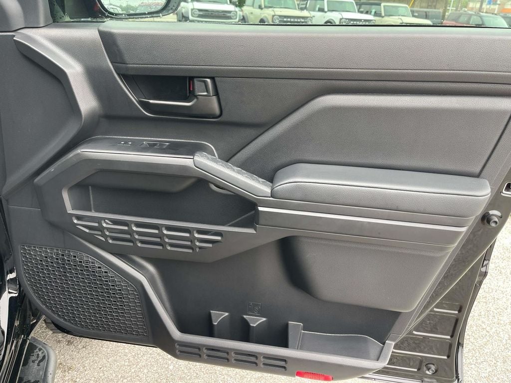 2025 Toyota Tacoma SR