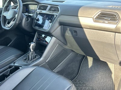2022 Volkswagen Tiguan 2.0T SE R-Line Black