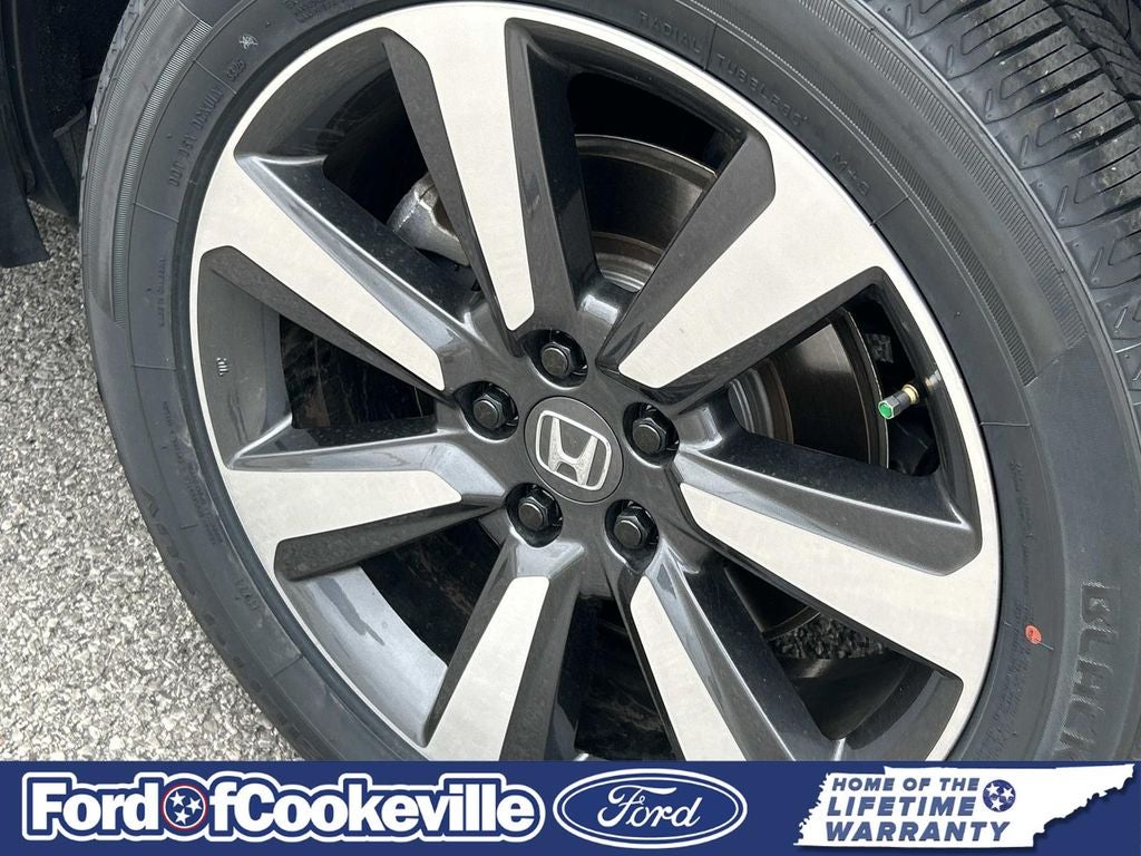 2025 Honda Pilot Touring