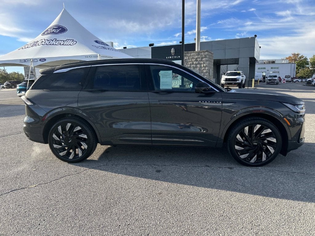 2024 Lincoln Nautilus Black Label