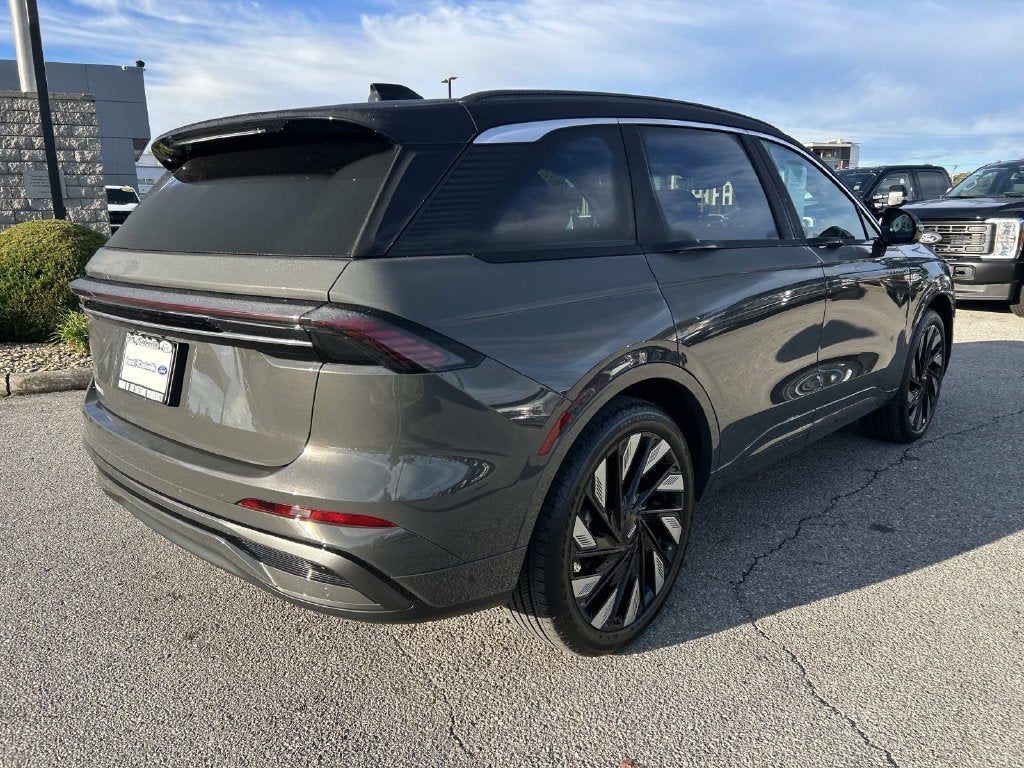 2024 Lincoln Nautilus Black Label