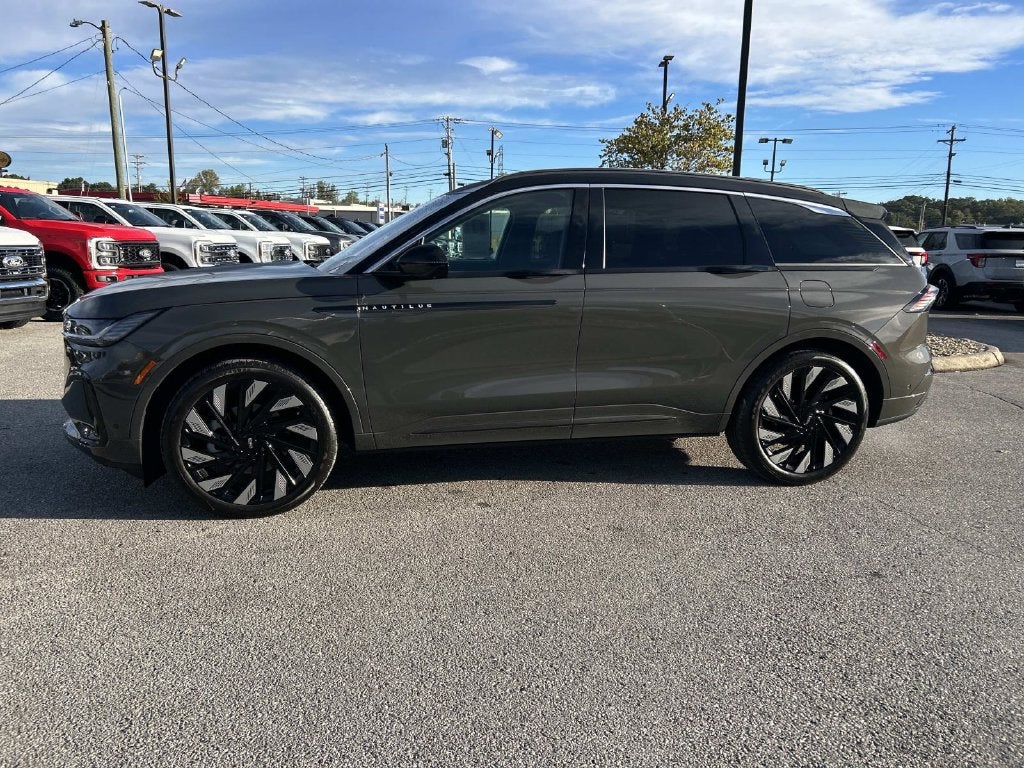 2024 Lincoln Nautilus Black Label