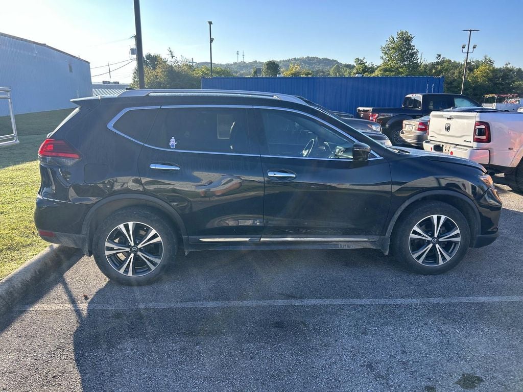 2017 Nissan Rogue SL