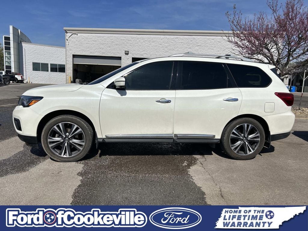 2020 Nissan Pathfinder Platinum