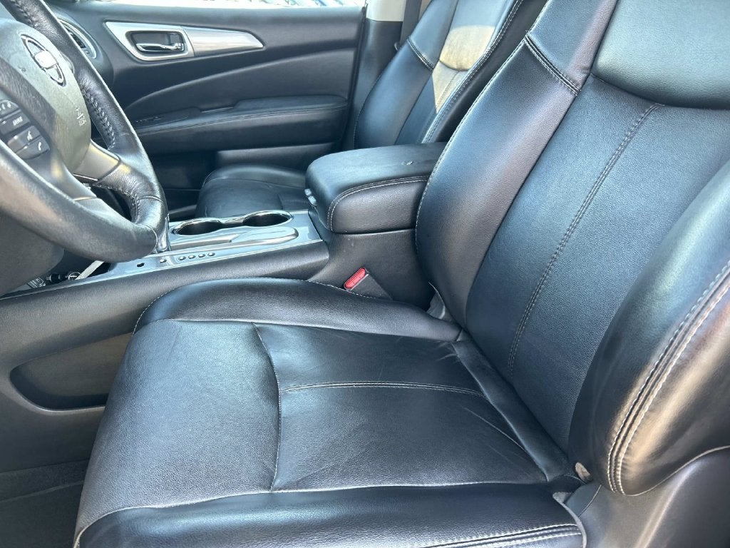 2019 Nissan Pathfinder SL