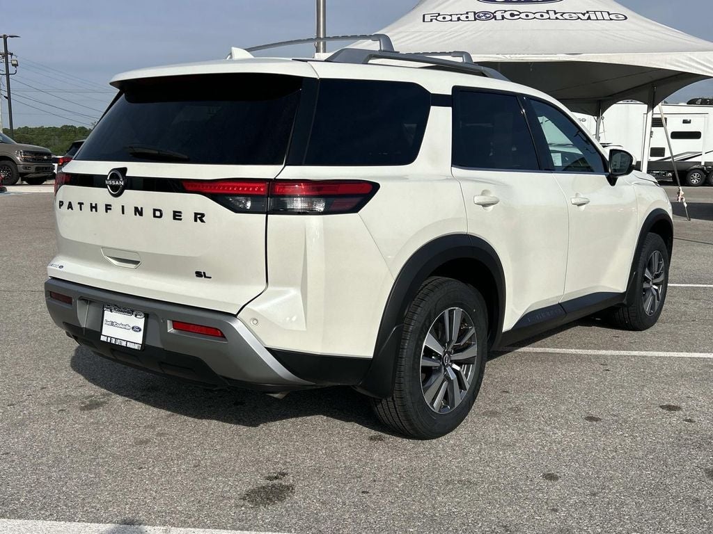 2024 Nissan Pathfinder SL