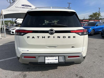 2024 Nissan Pathfinder SL