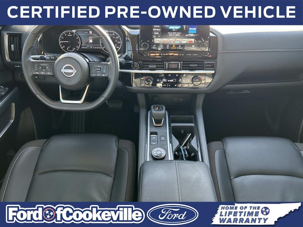 2025 Nissan Pathfinder SL