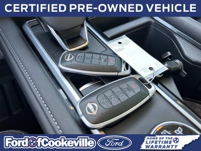 2025 Nissan Pathfinder SL