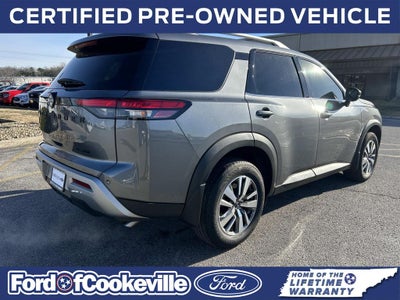 2025 Nissan Pathfinder SL