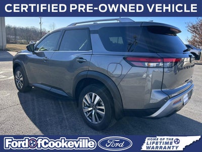 2025 Nissan Pathfinder SL