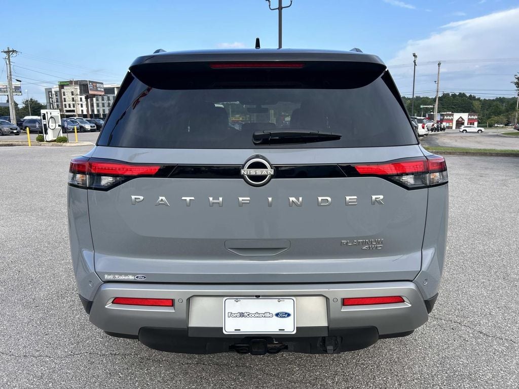 2025 Nissan Pathfinder Platinum