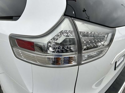 2016 Toyota Sienna SE 8 Passenger