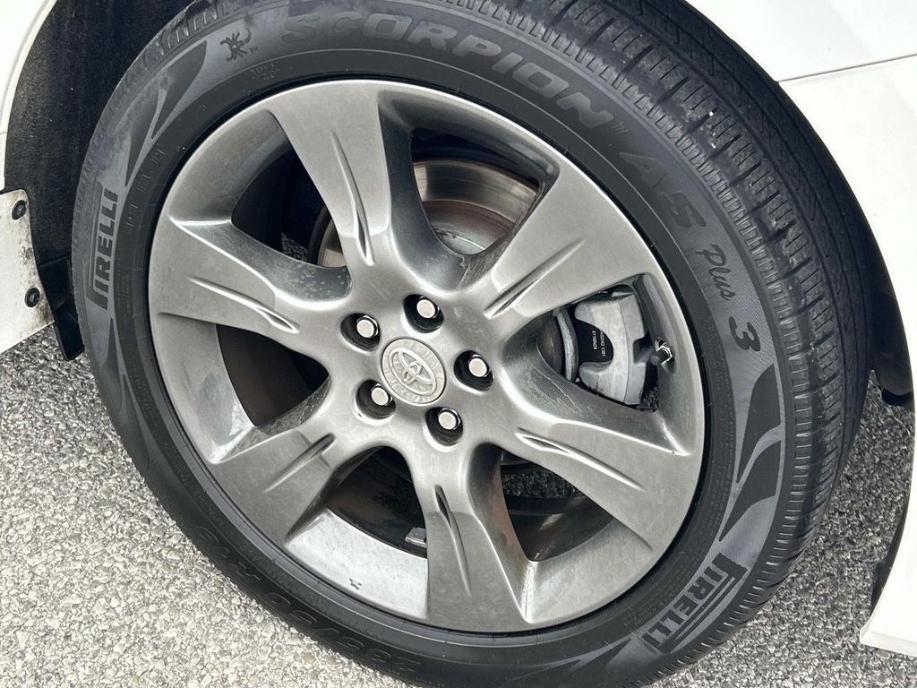 2016 Toyota Sienna SE 8 Passenger