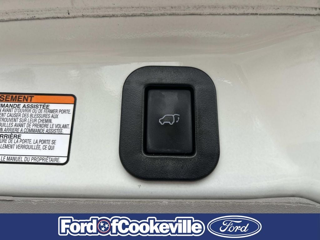 2016 Toyota Sienna SE 8 Passenger
