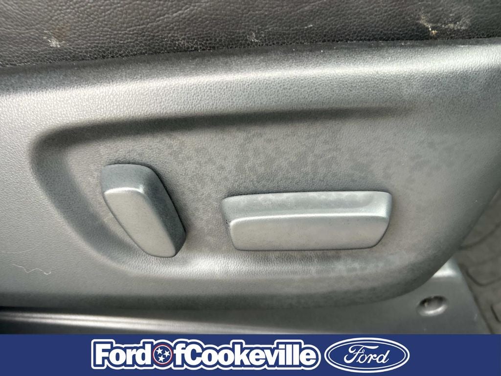 2016 Toyota Sienna SE 8 Passenger
