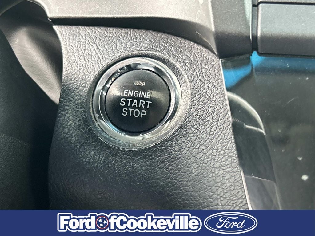 2016 Toyota Sienna SE 8 Passenger