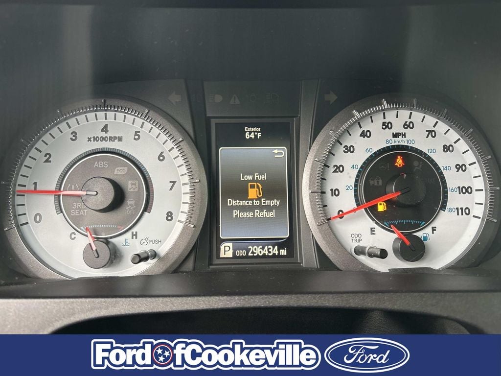 2016 Toyota Sienna SE 8 Passenger