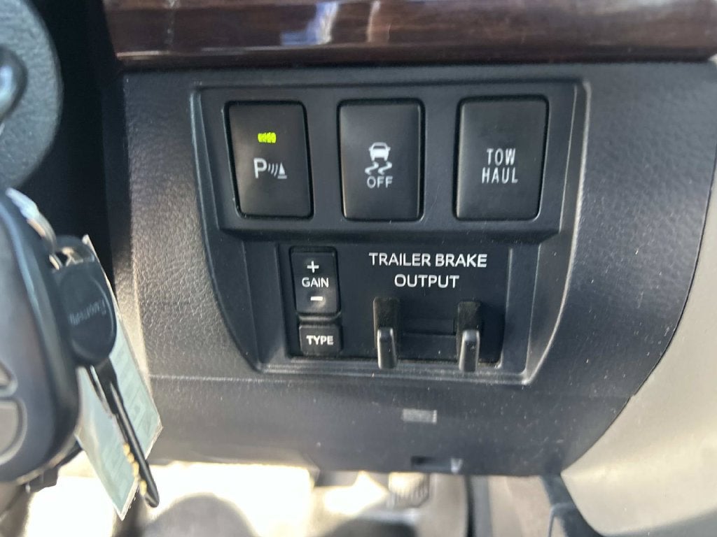 2017 Toyota Tundra Limited